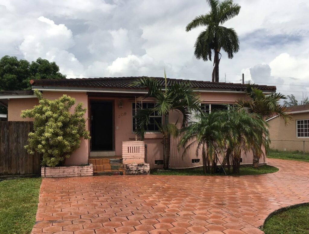 309 E 20th ST Hialeah, FL 33010