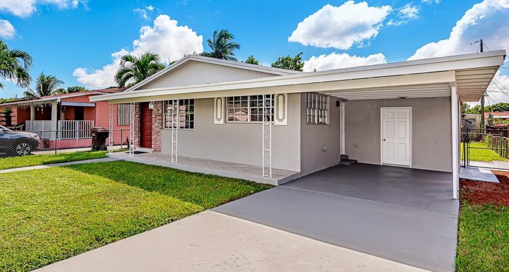 418 SE 2nd ST Hialeah, FL 33010