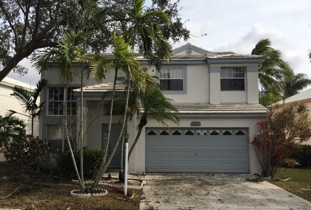 9322 NW 8th CIR Plantation, FL 33324