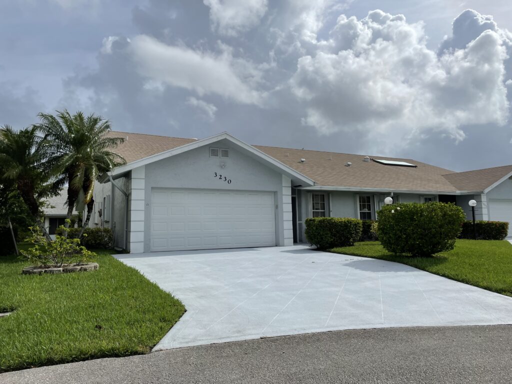 3230 Anthony CIR S West Palm Beach, FL 33417