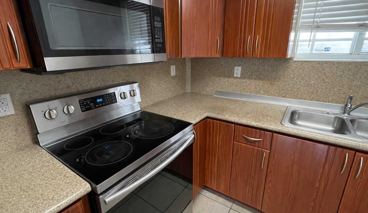 Kitchen (2)